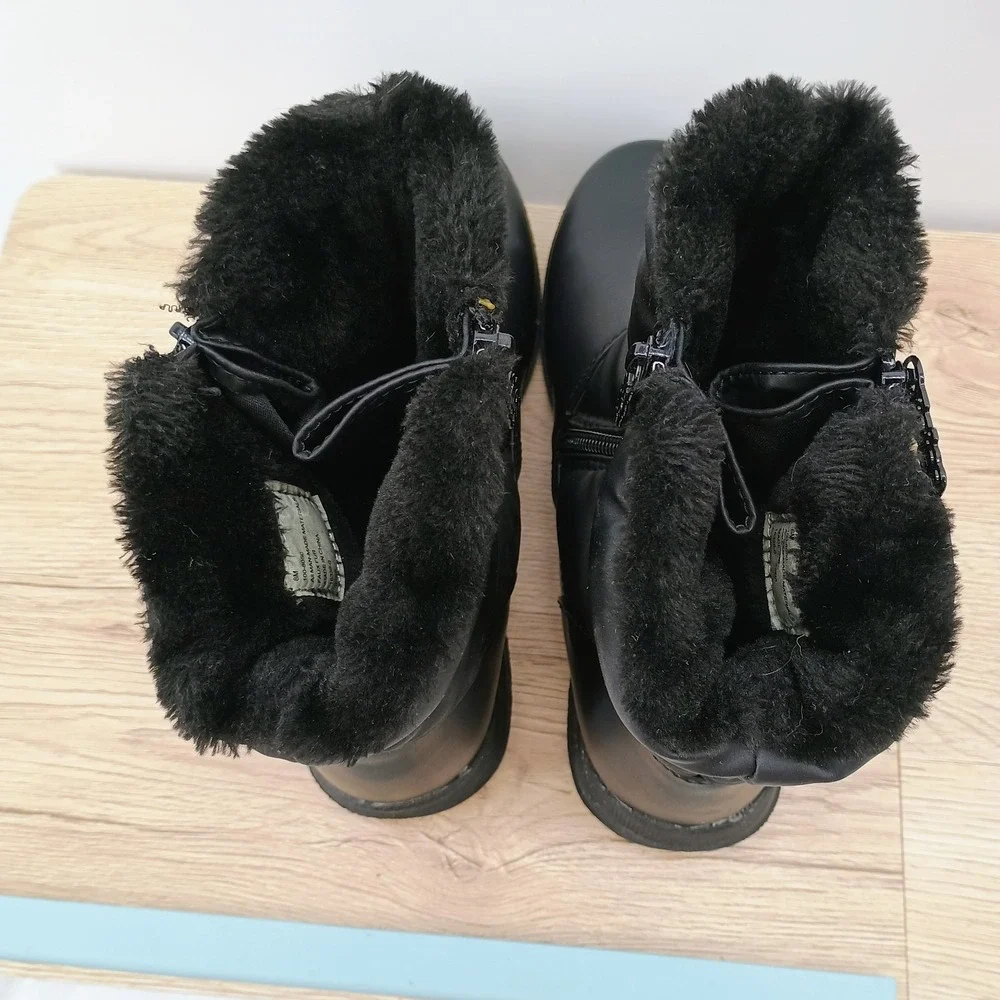 Totes Womens 8M Black Faux Fur Lined Winter Snow Boots Waterproof Double Zip